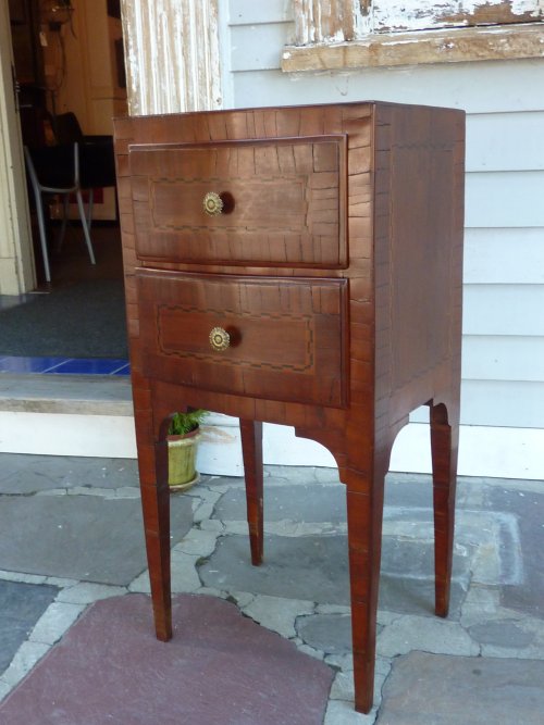Inlay Comodino