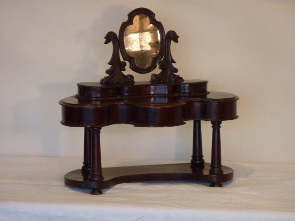 Mini Dressing Table