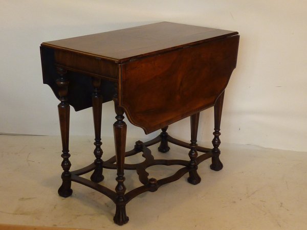 William and Mary Drop Leaf Table
