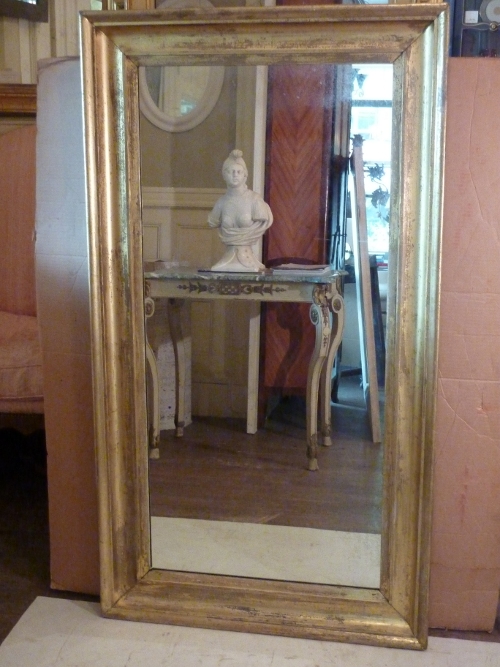 Large Scooped Cove Gilded Mirror