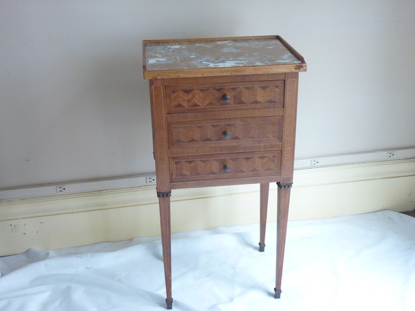 Marquetry Inlay End Table