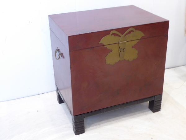 Japanese Lacquer Box on Stand