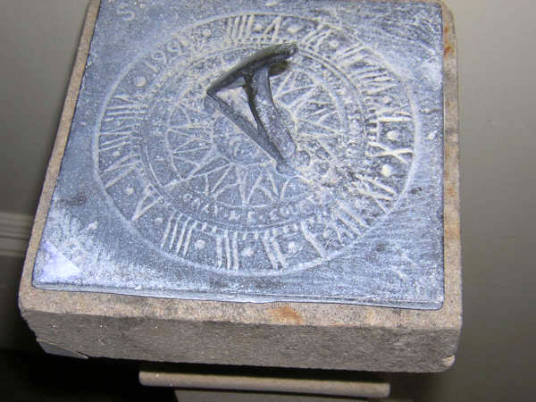 Sundial :  sundial antique bronze limestone