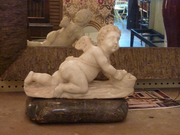 Amor Sculpture