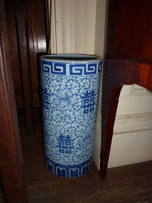 porcelain umbrella stand