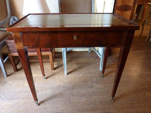 Georgian Desk
