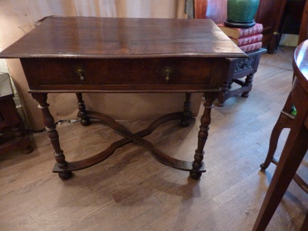 William and Mary Table