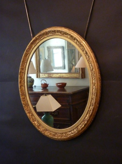 Antique Generous Oval Leafy Mirror