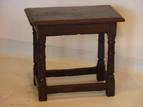 Joint Stool Table