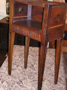 18th century French fruitwood liseuse book table
