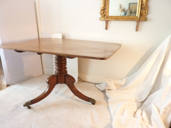 Regency Breakfast Table