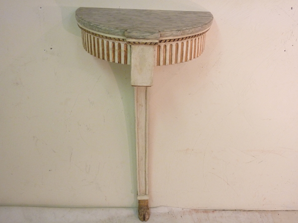 Directoire Bracket Console
