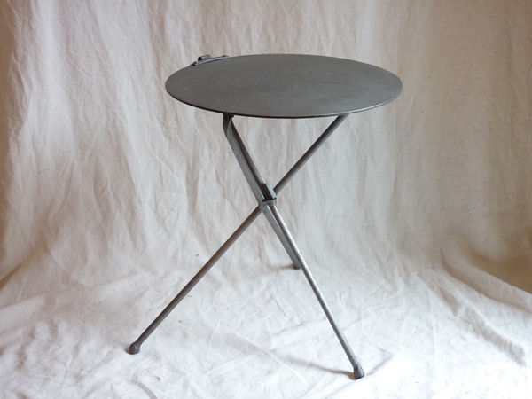 Collapsible Drink Table