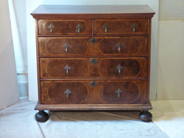 Willam and Mary Chest of Drawers