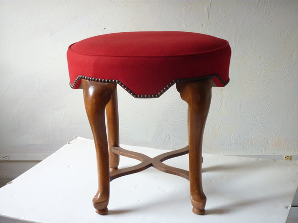 Yale Burge Stool