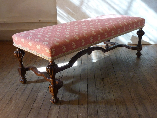 Wm and Mary Style Walnut Bench