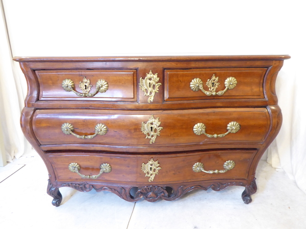 Bordeaux Rococo Commode
