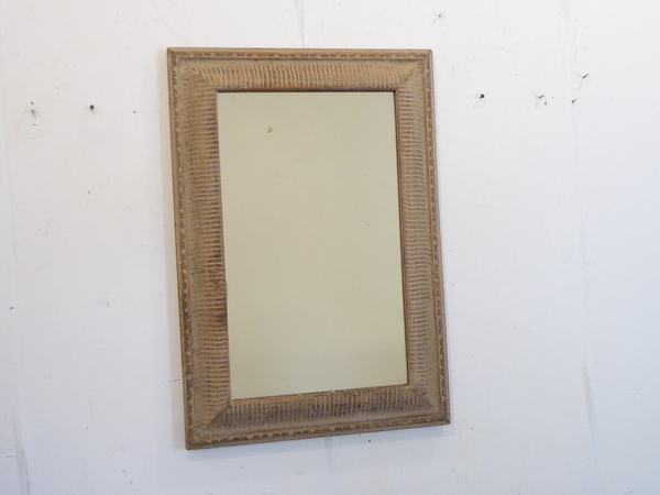 Reeded Mirror