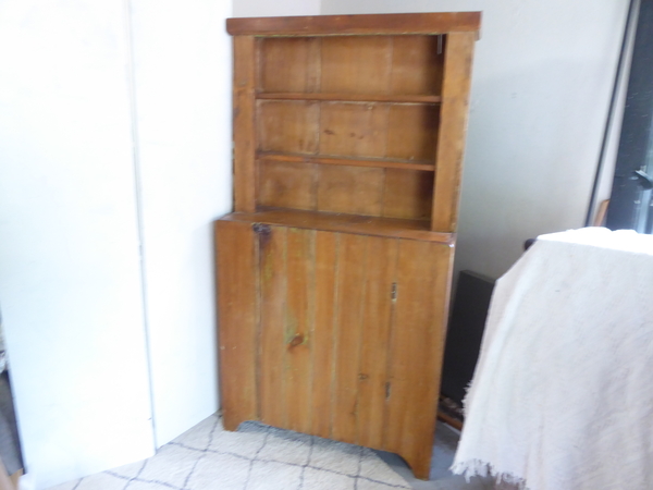 American Pine Hutch