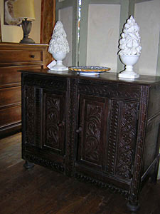 20th century English Oak cabinet