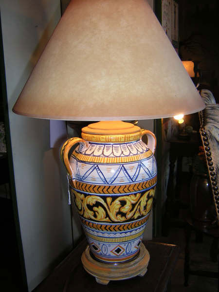 Italian Hand Painted Majolica Lamp