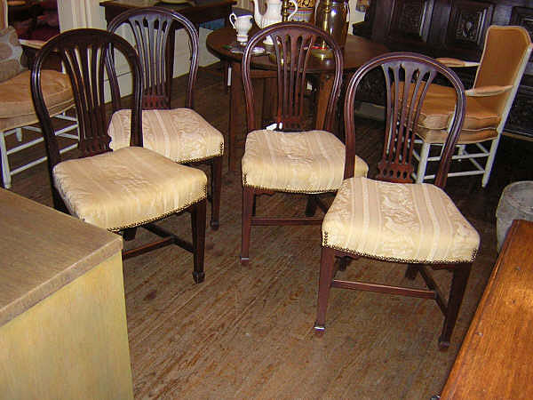 19th Century Set of 4 English Mahogany Side Chairs