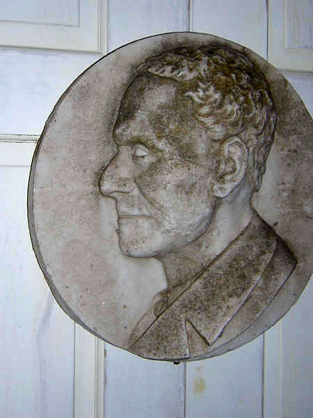 20th Century Italian Marble Carved Profile of Man