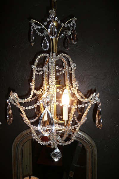 Maria Theresa Style Basket Light