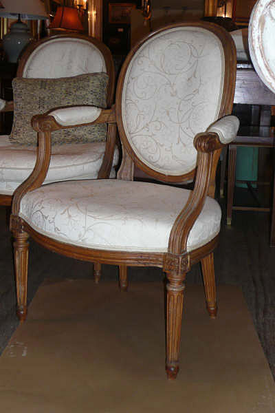 Pair Fauteuils